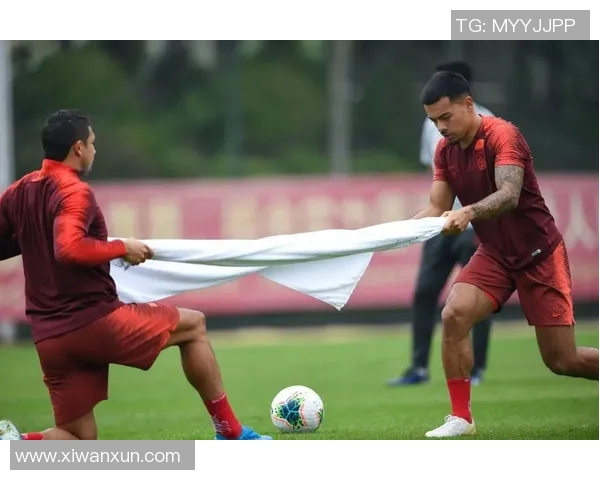 亚运足球精彩对决日本队迎战尼泊尔队争夺小组出线权